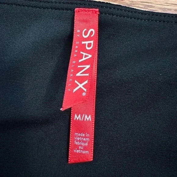 Spanx Velvet Leggings Black Size Medium - Picture 2 of 12